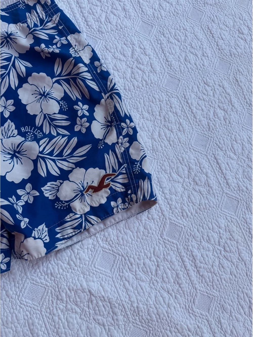 Hollister Men's Medium Blue and White Floral Print Swim Trunks